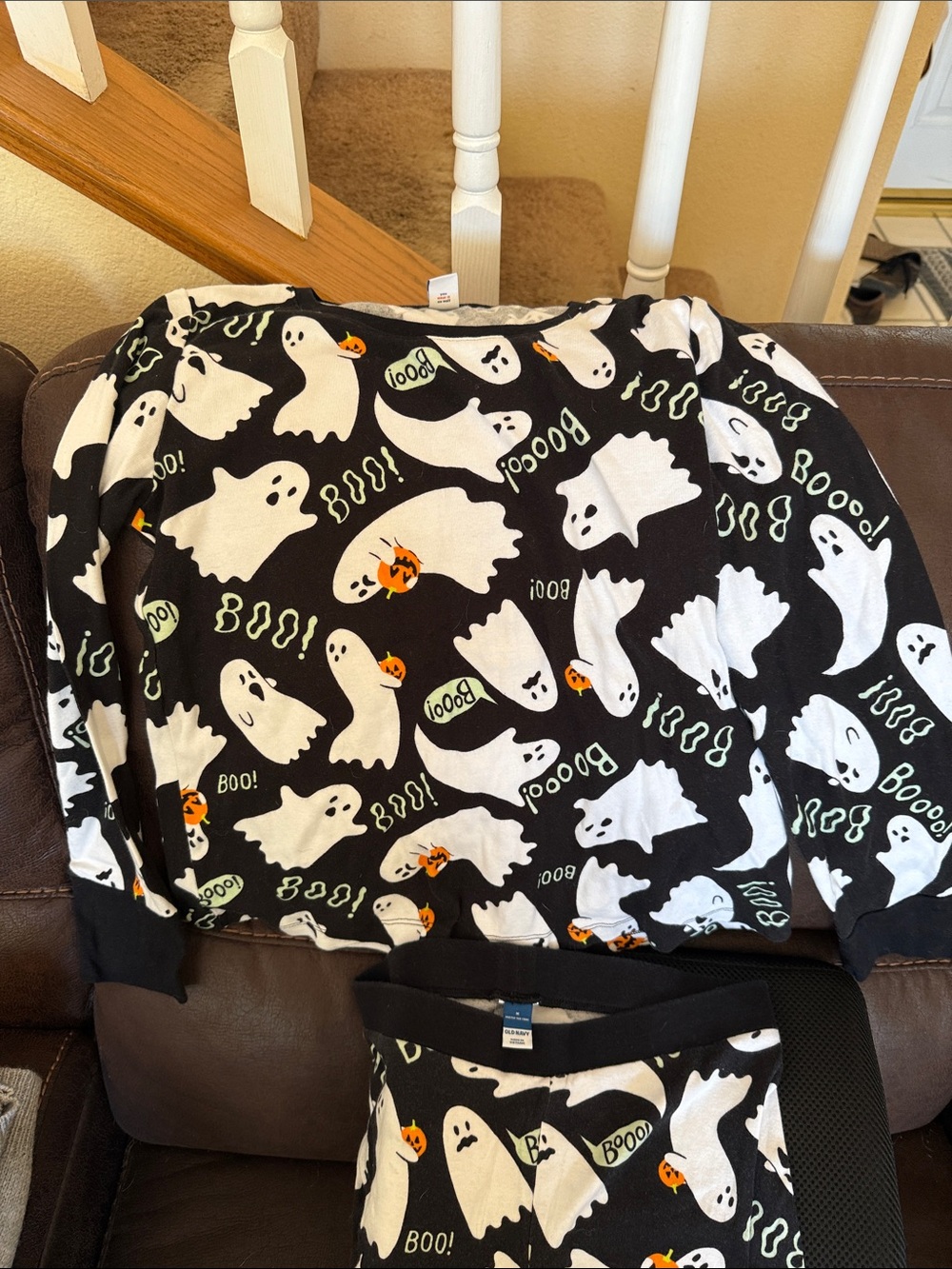 Old Navy Black & White Halloween Ghost Pajama Top
